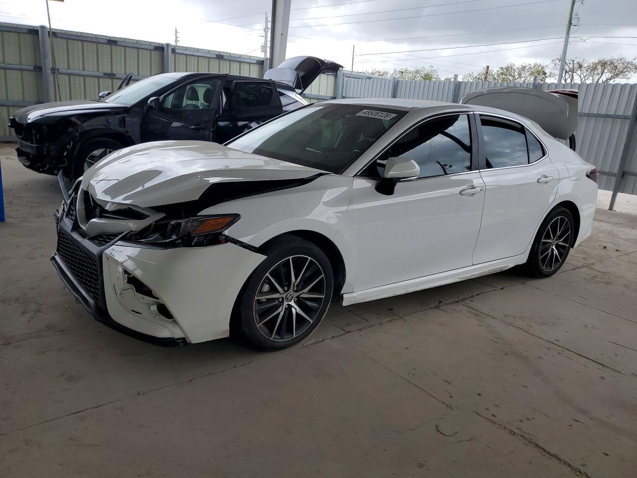 2024 TOYOTA CAMRY