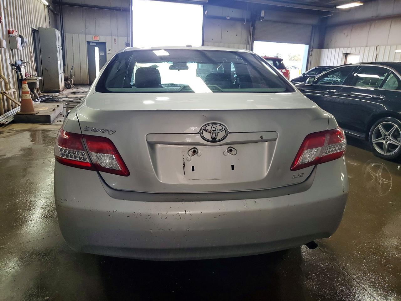 2010 TOYOTA CAMRY
