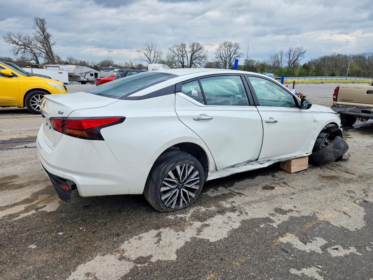 2024 NISSAN ALTIMA