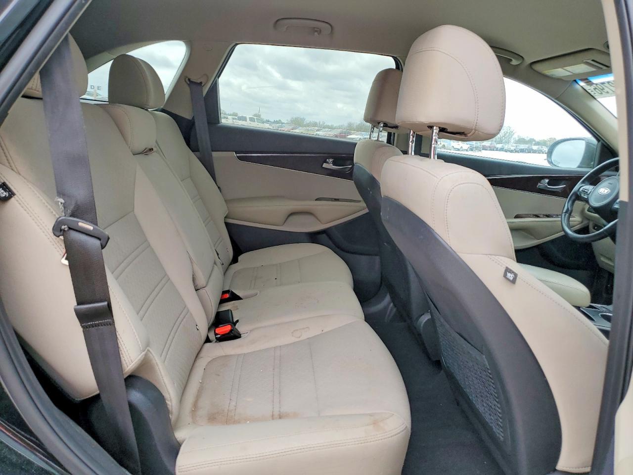2017 KIA SORENTO