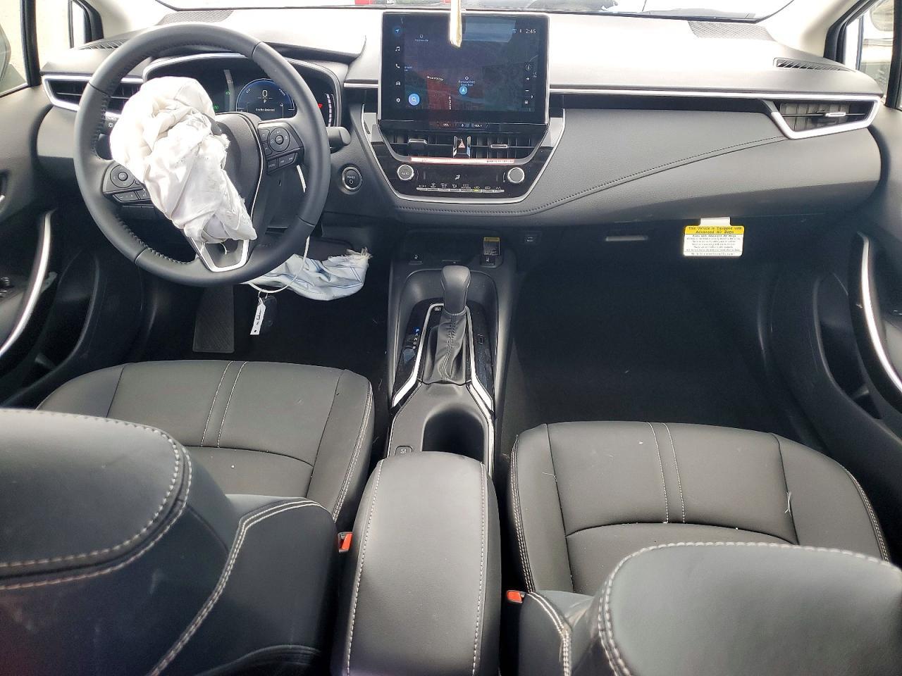 2025 TOYOTA COROLLA