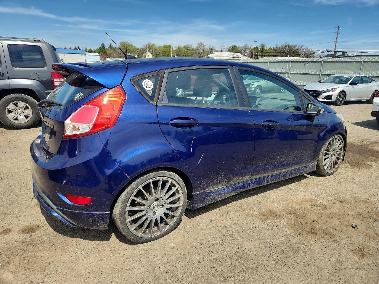 2016 FORD Fiesta