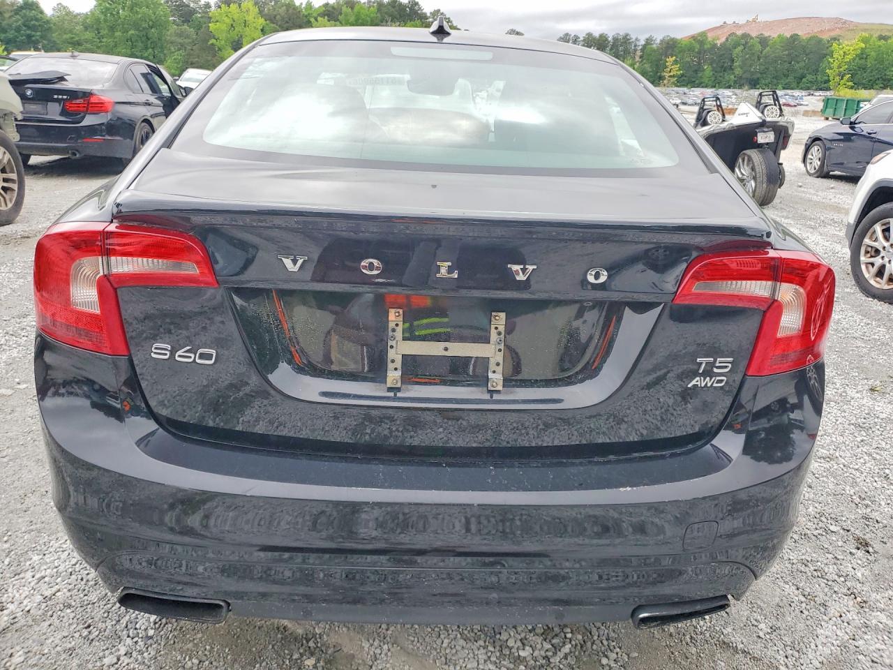 2015 VOLVO S60