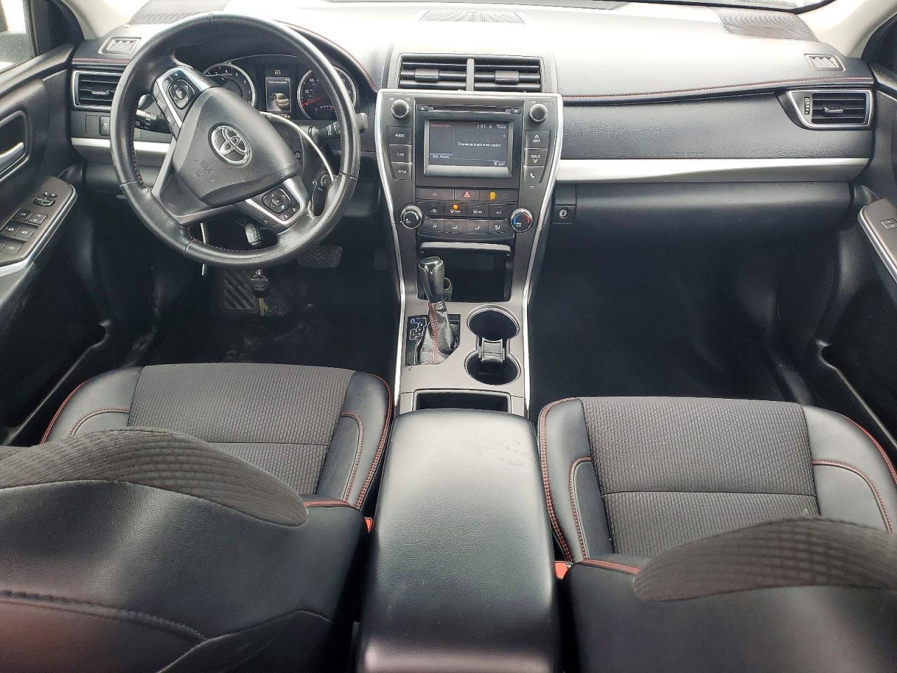 2016 TOYOTA CAMRY