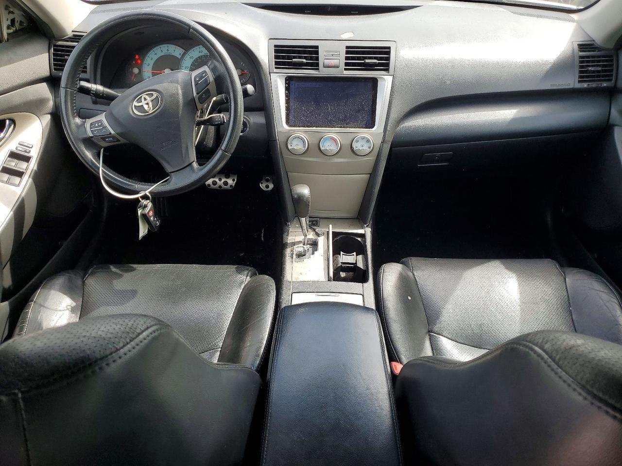 2011 TOYOTA CAMRY