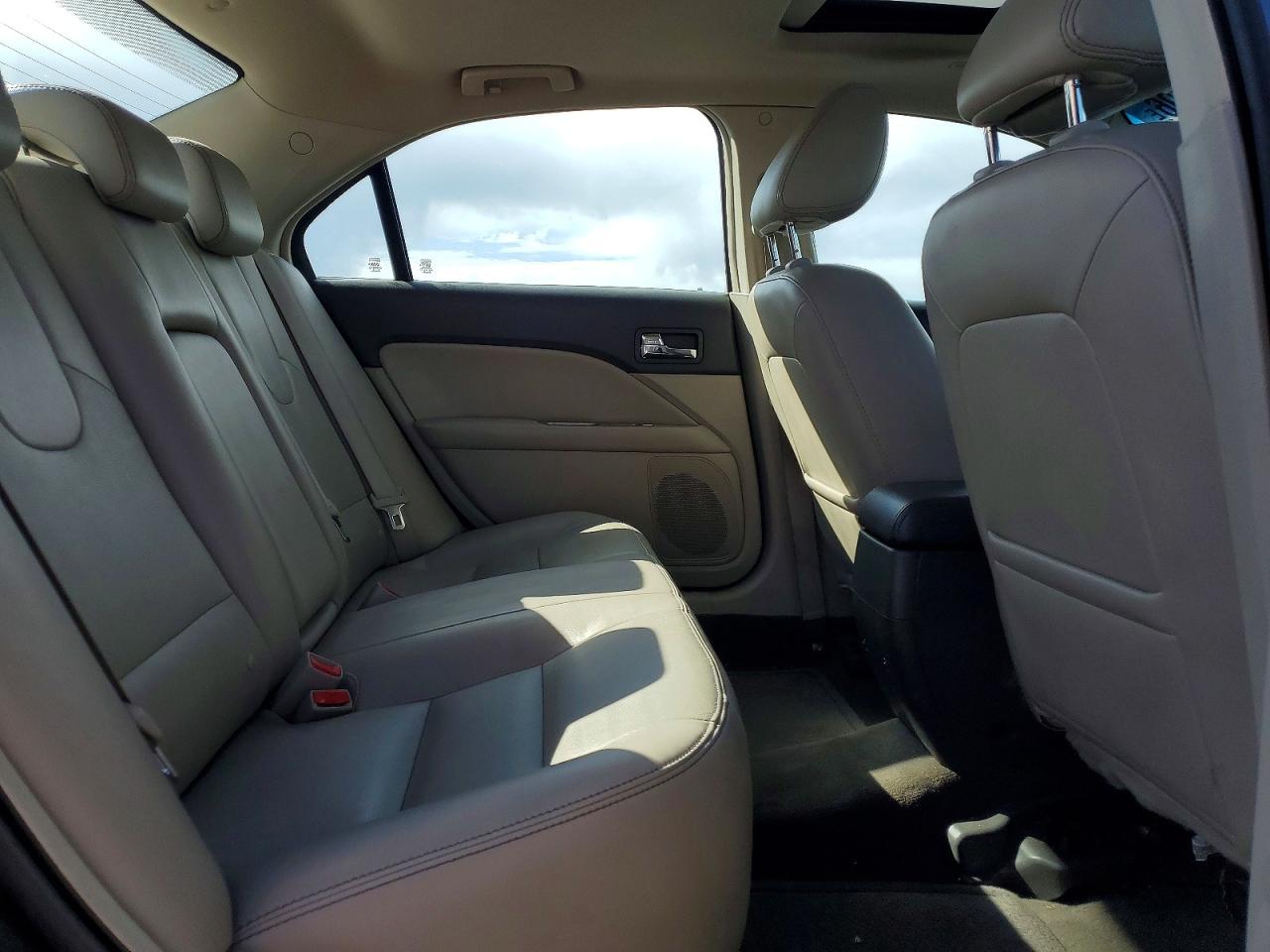 2010 FORD FUSION