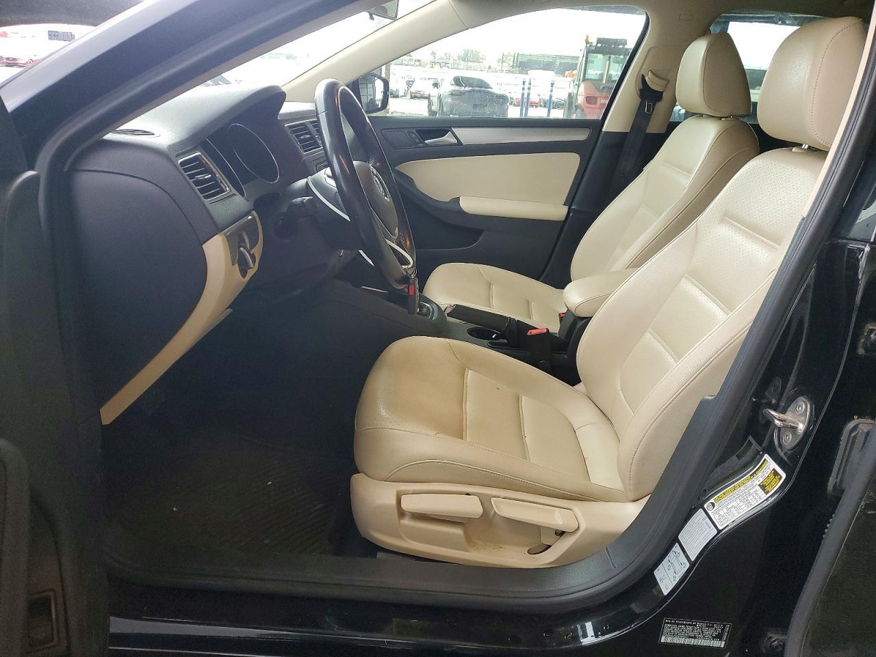2017 VOLKSWAGEN JETTA