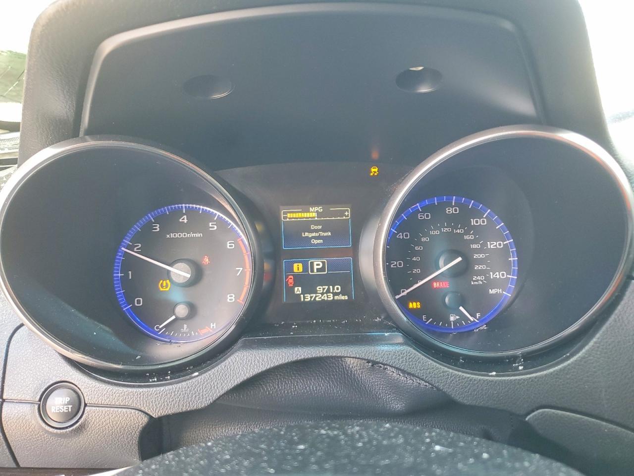2015 SUBARU Legacy