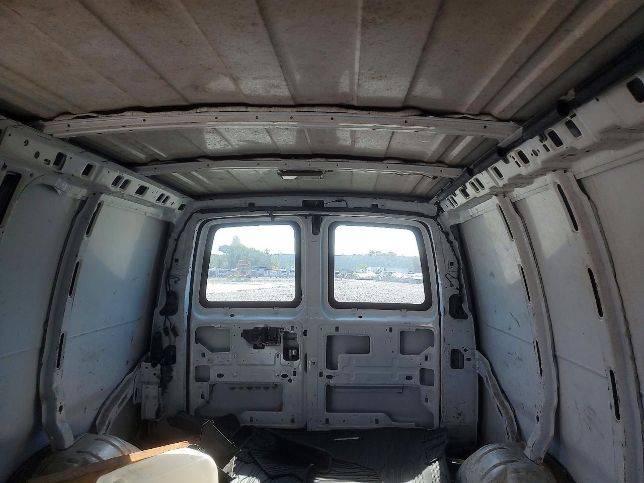 2011 CHEVROLET EXPRESS 2500