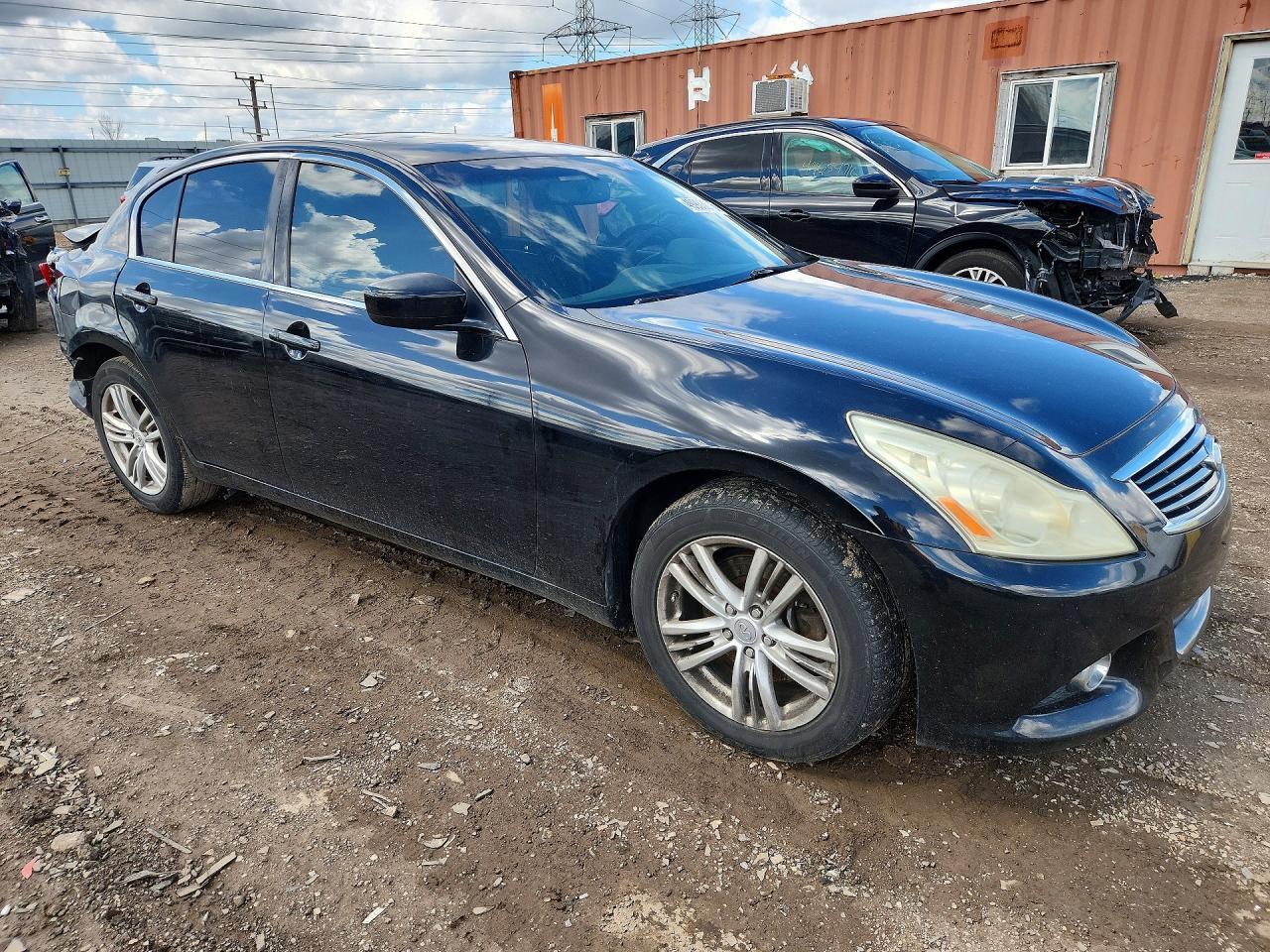 2012 INFINITI G37