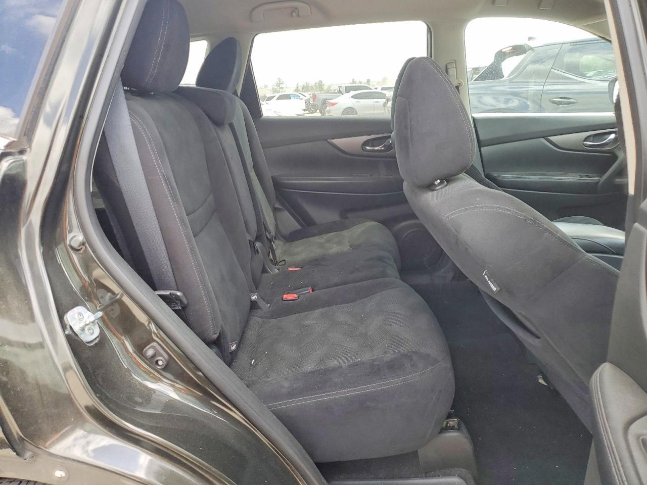 2016 NISSAN ROGUE