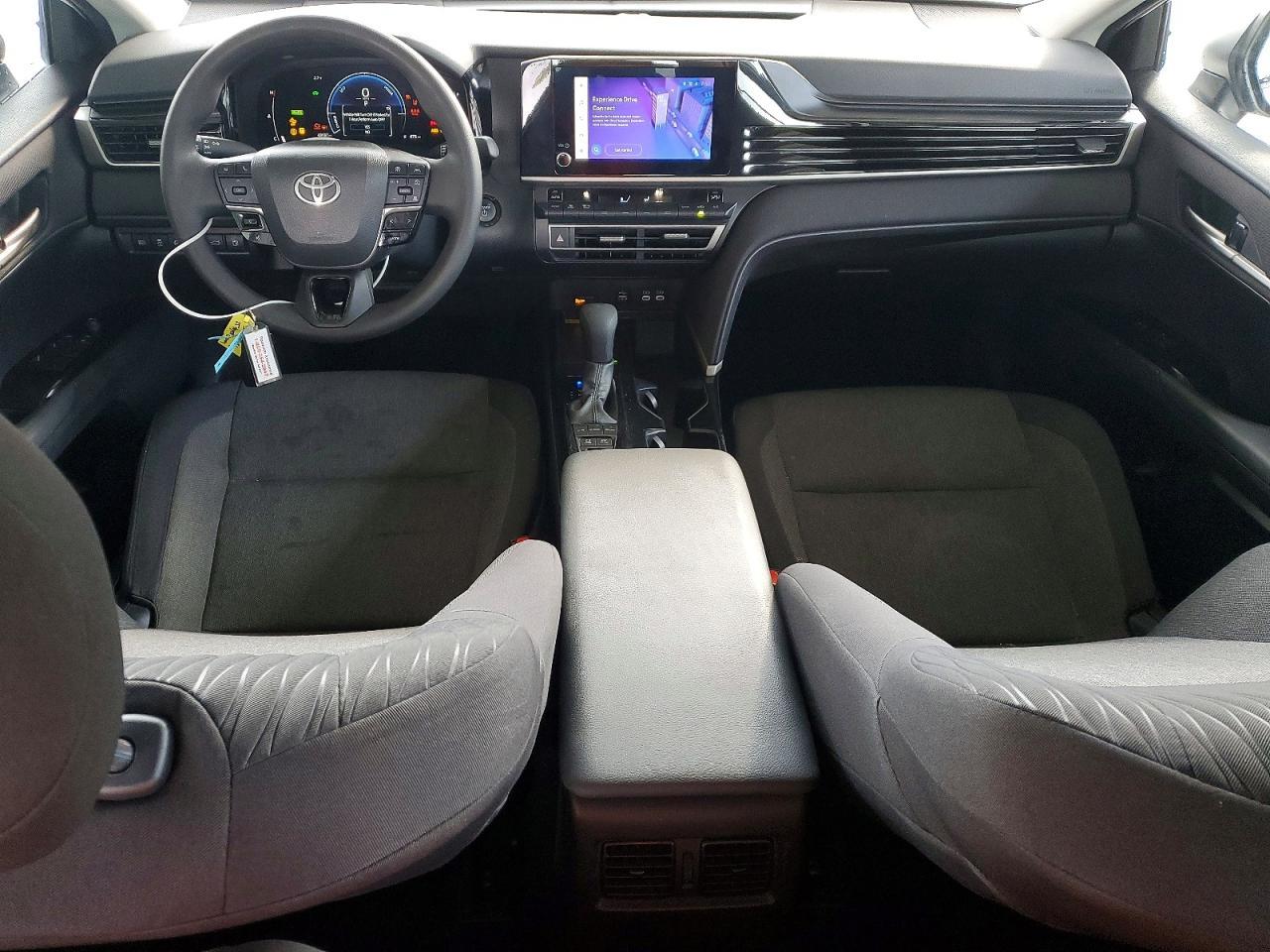 2025 TOYOTA CAMRY