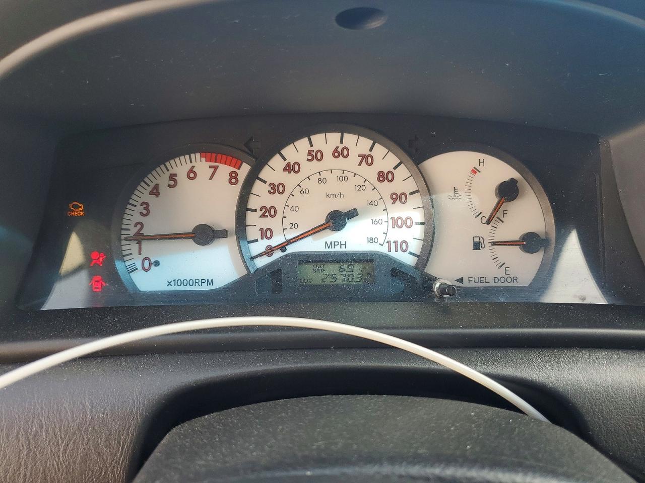 2004 TOYOTA COROLLA