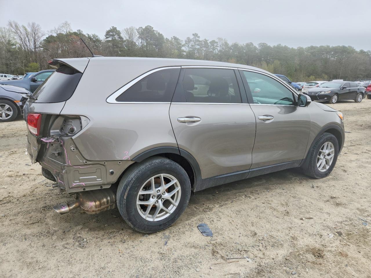2017 KIA SORENTO