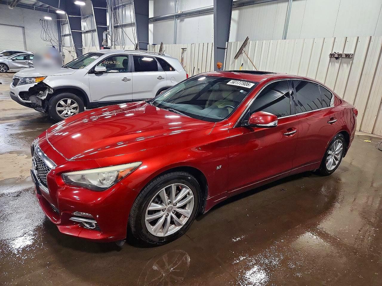 2014 INFINITI Q50