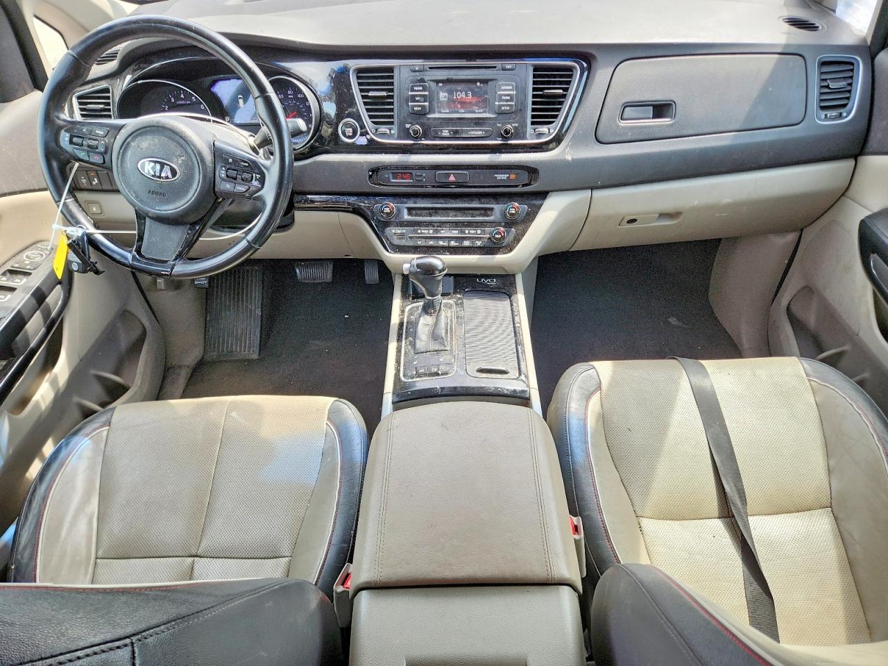 2015 KIA SEDONA