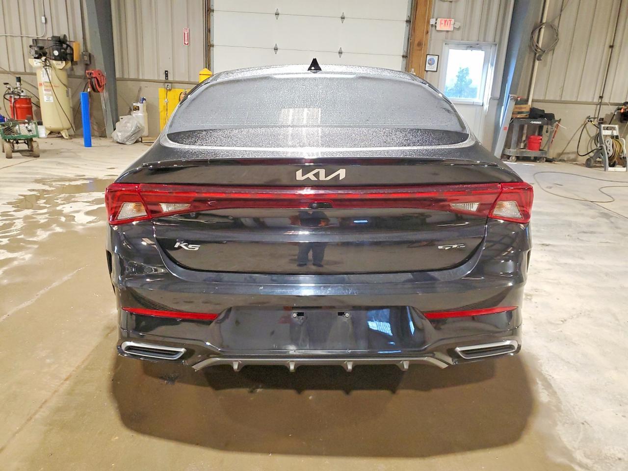2022 KIA K5