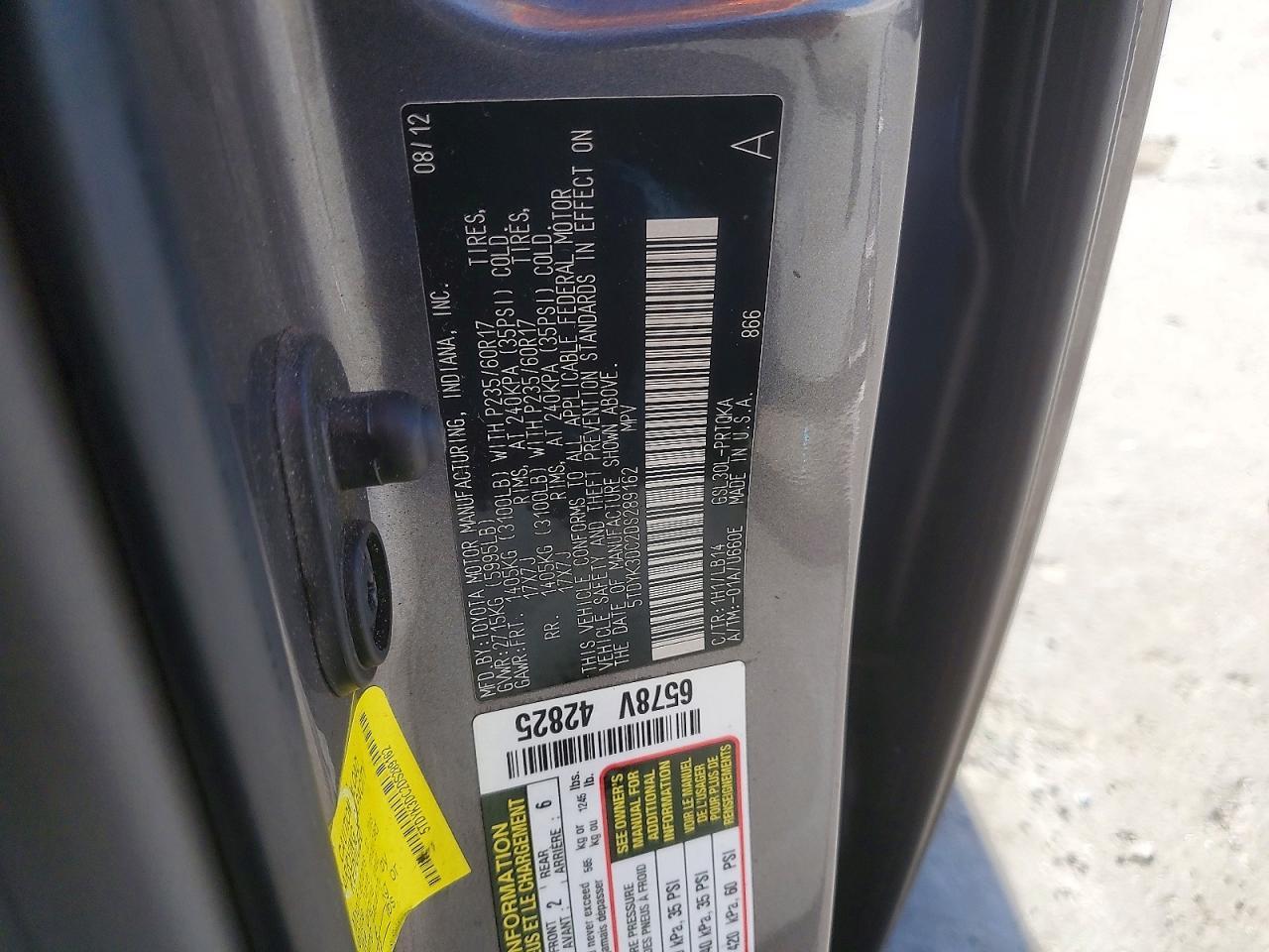 2013 TOYOTA SIENNA