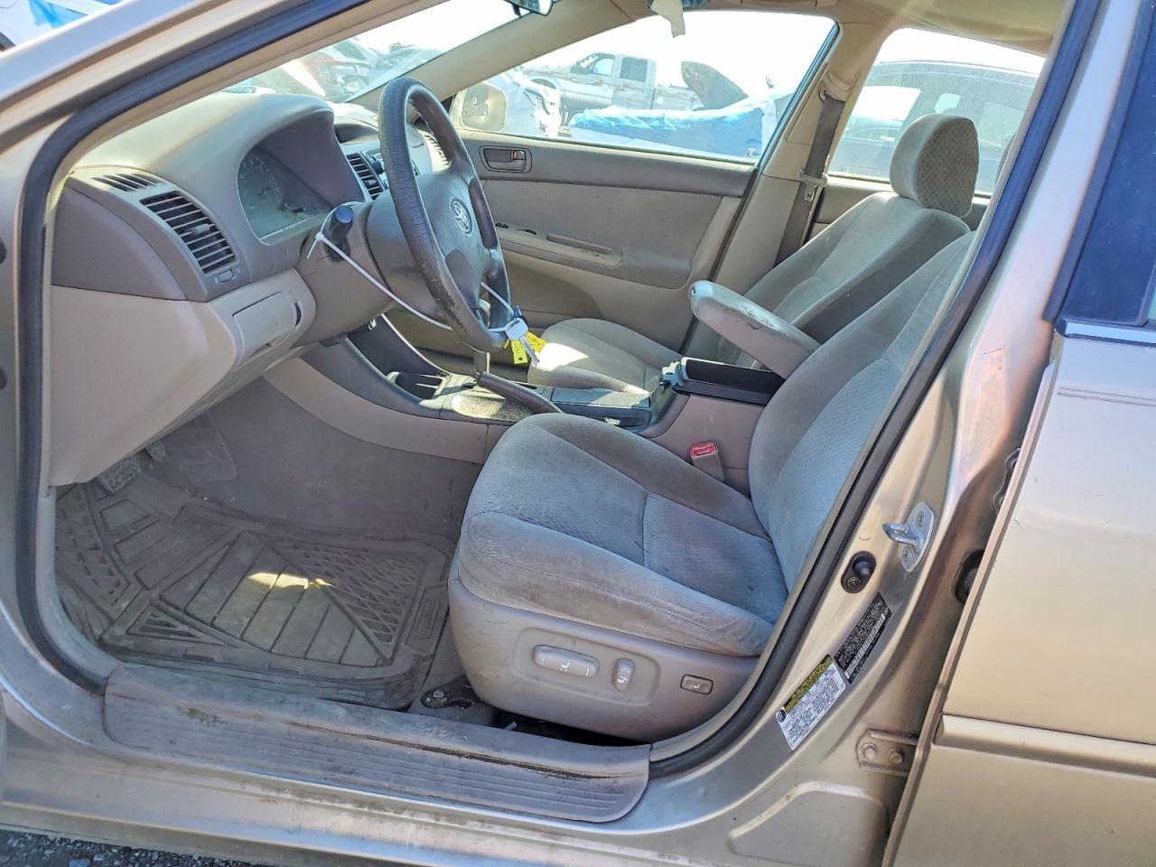 2004 TOYOTA CAMRY