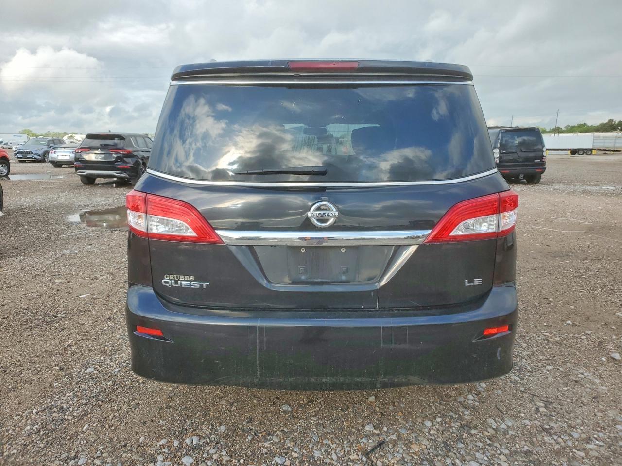 2012 NISSAN Quest
