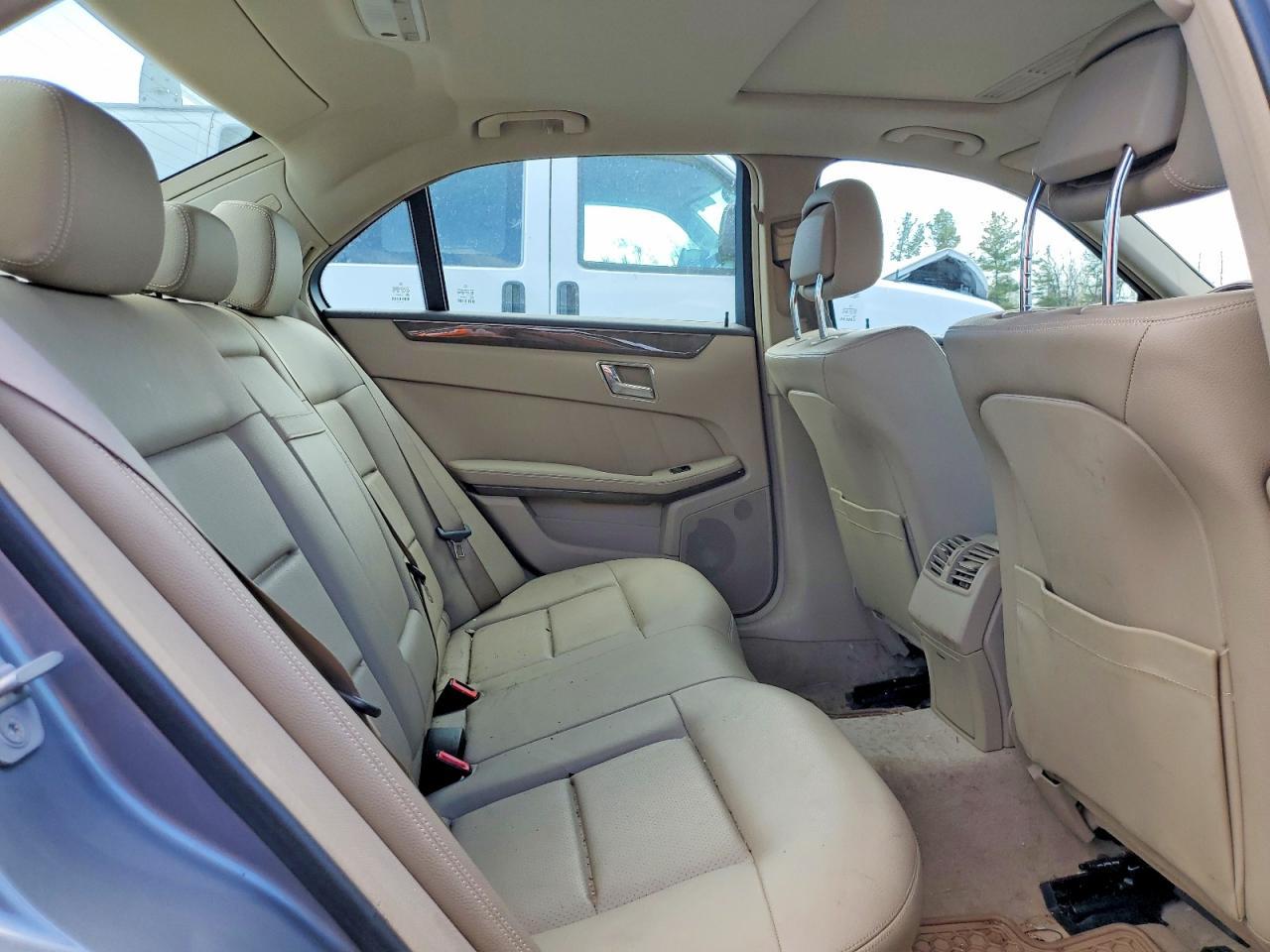 2010 MERCEDES-BENZ E-Class