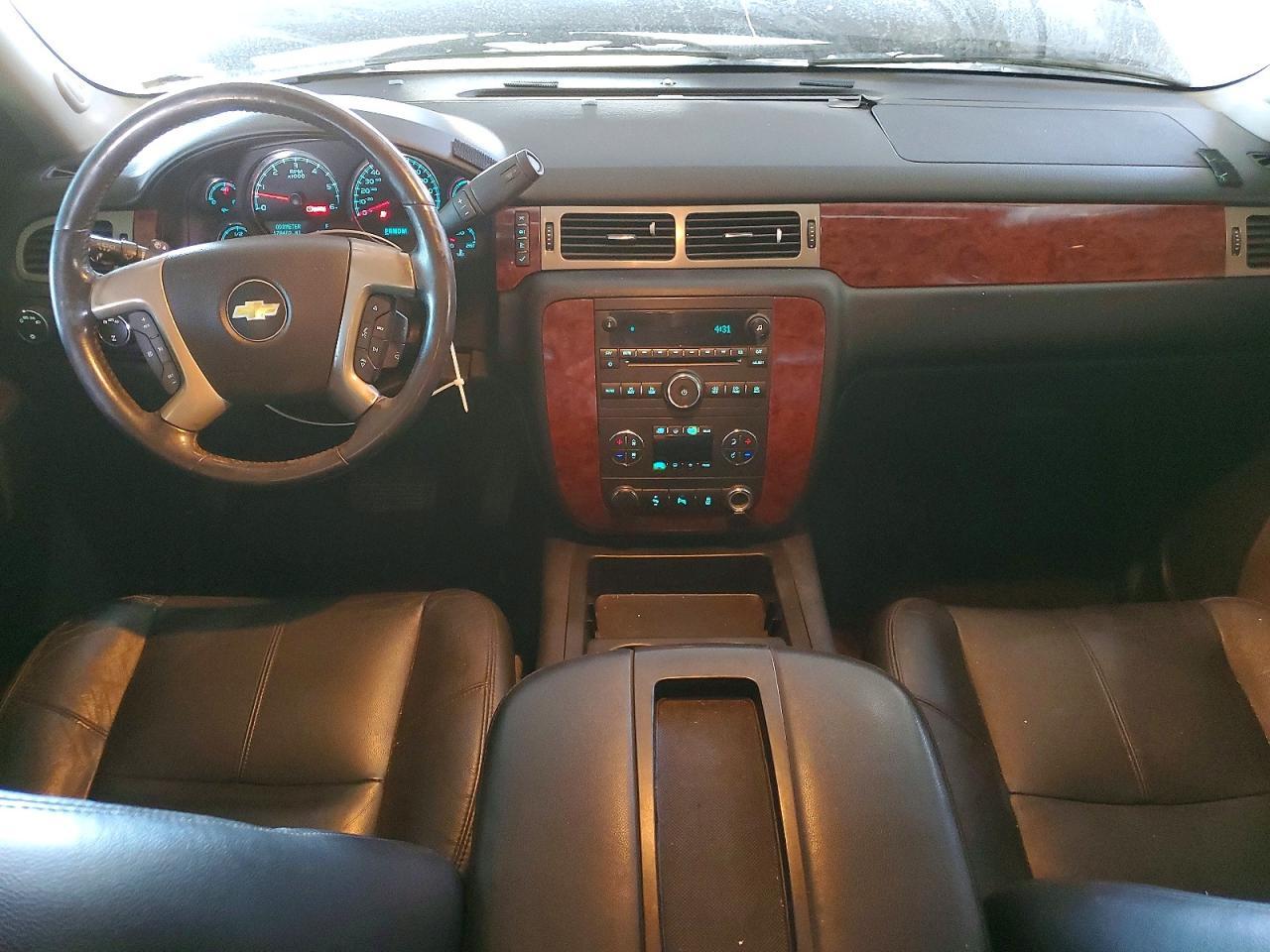 2014 CHEVROLET Suburban