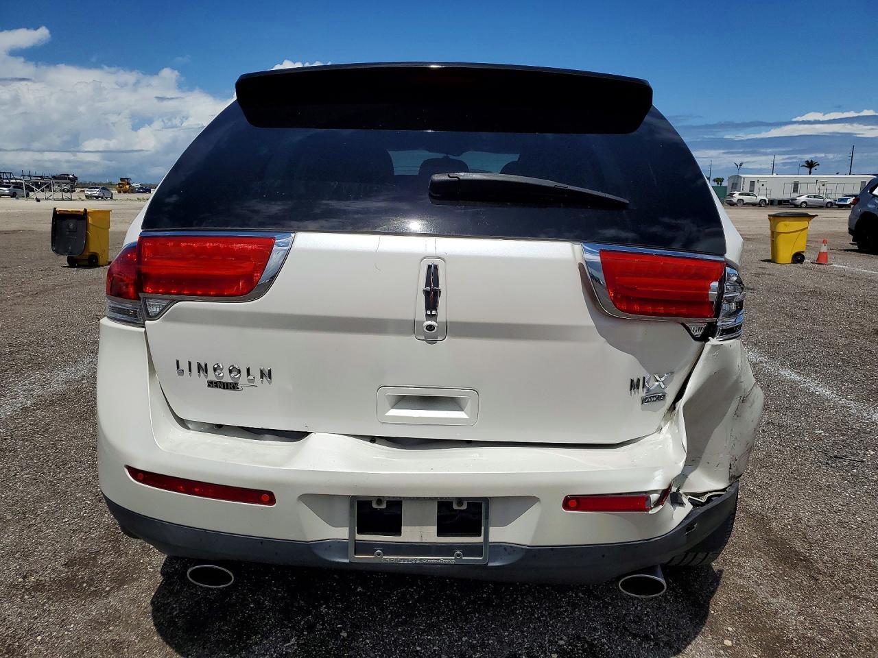 2011 LINCOLN MKX