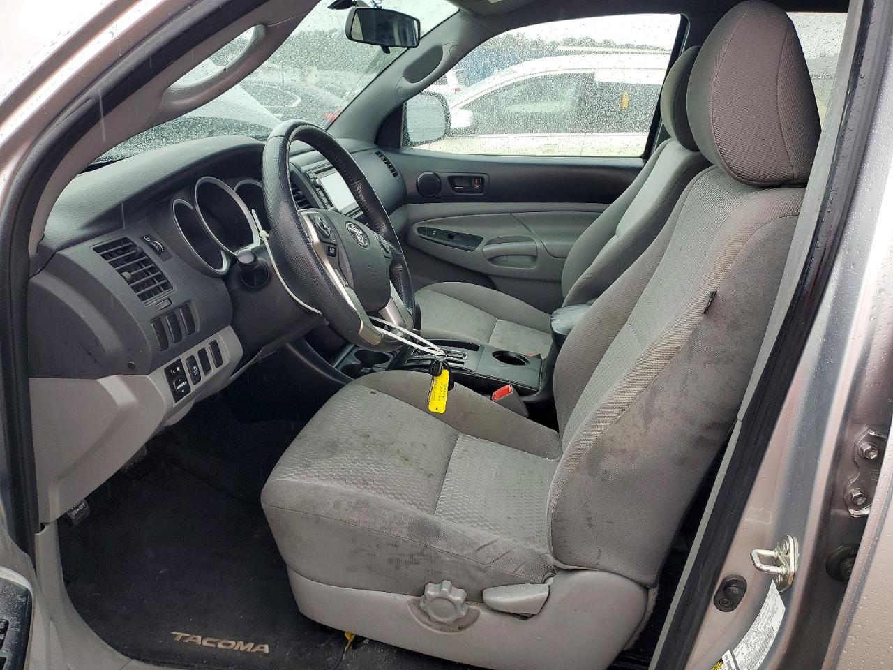2015 TOYOTA TACOMA