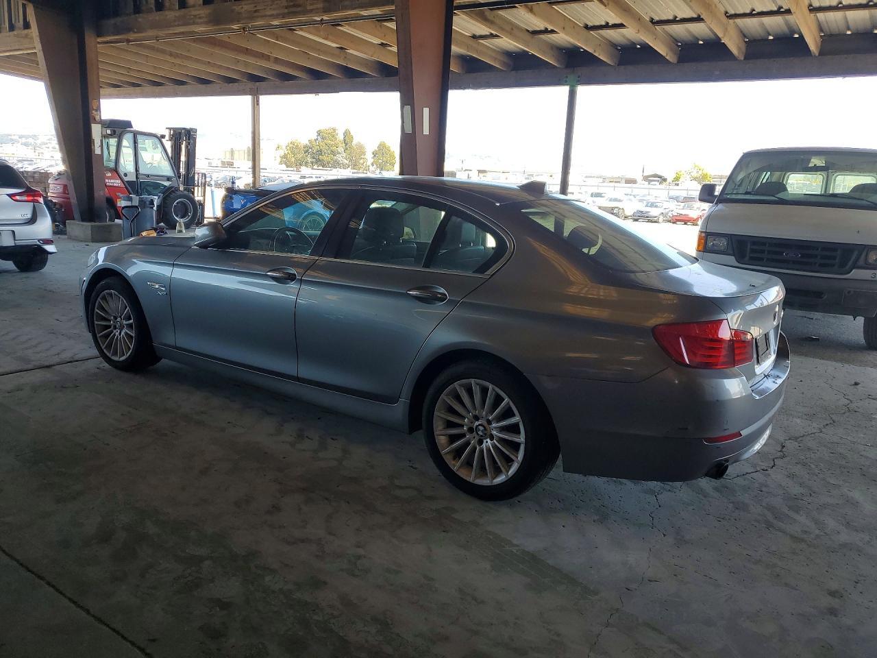 2011 BMW 5 series