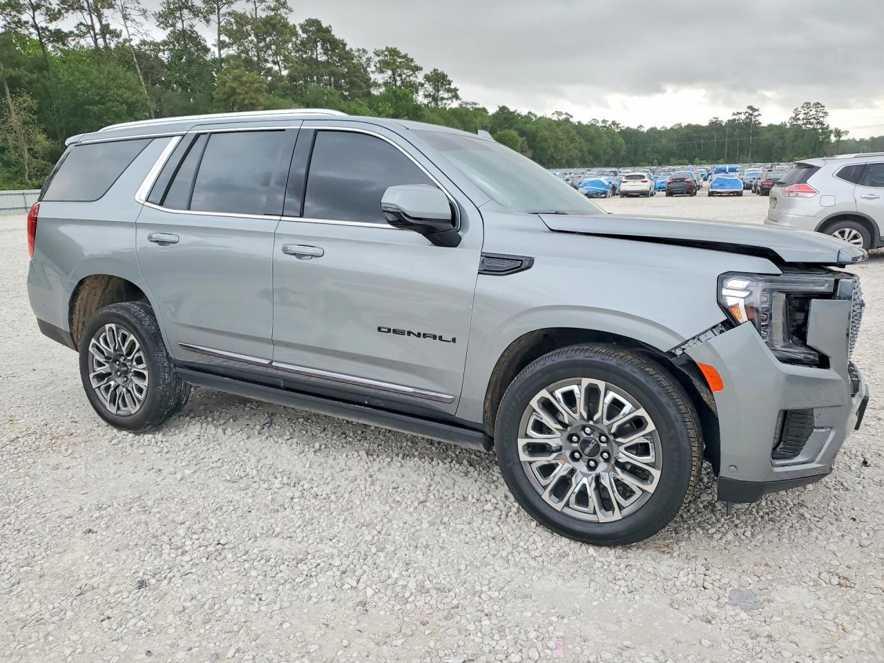 2023 GMC Yukon