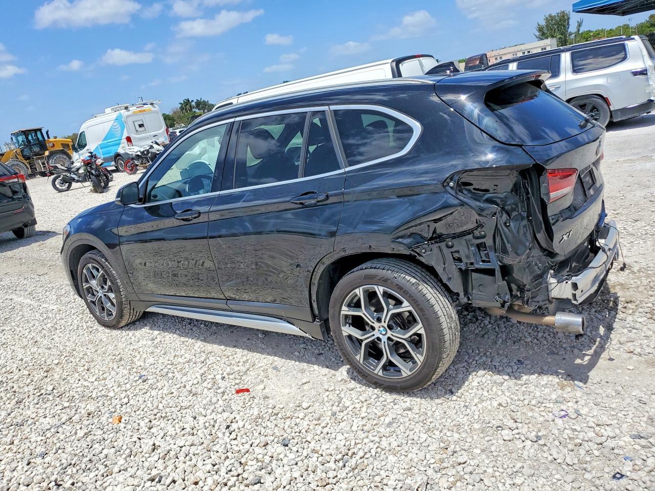 2022 BMW X1
