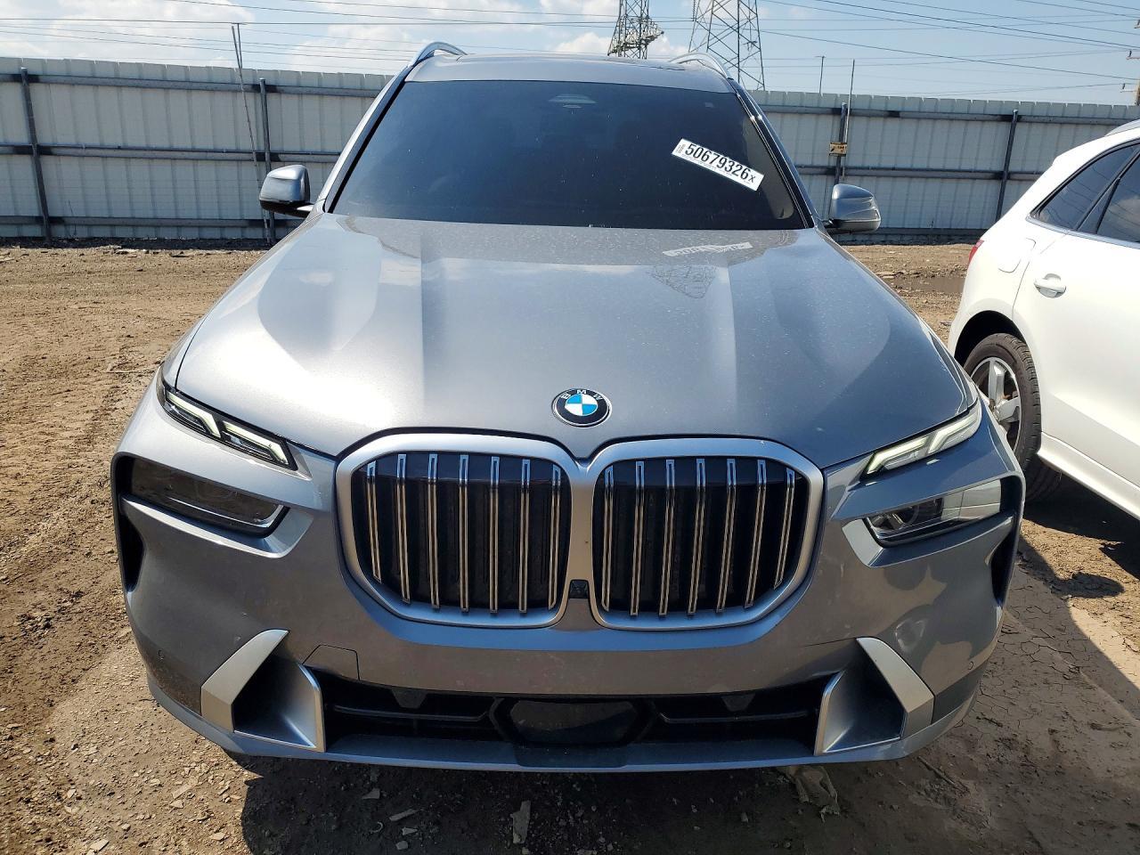 2023 BMW X7