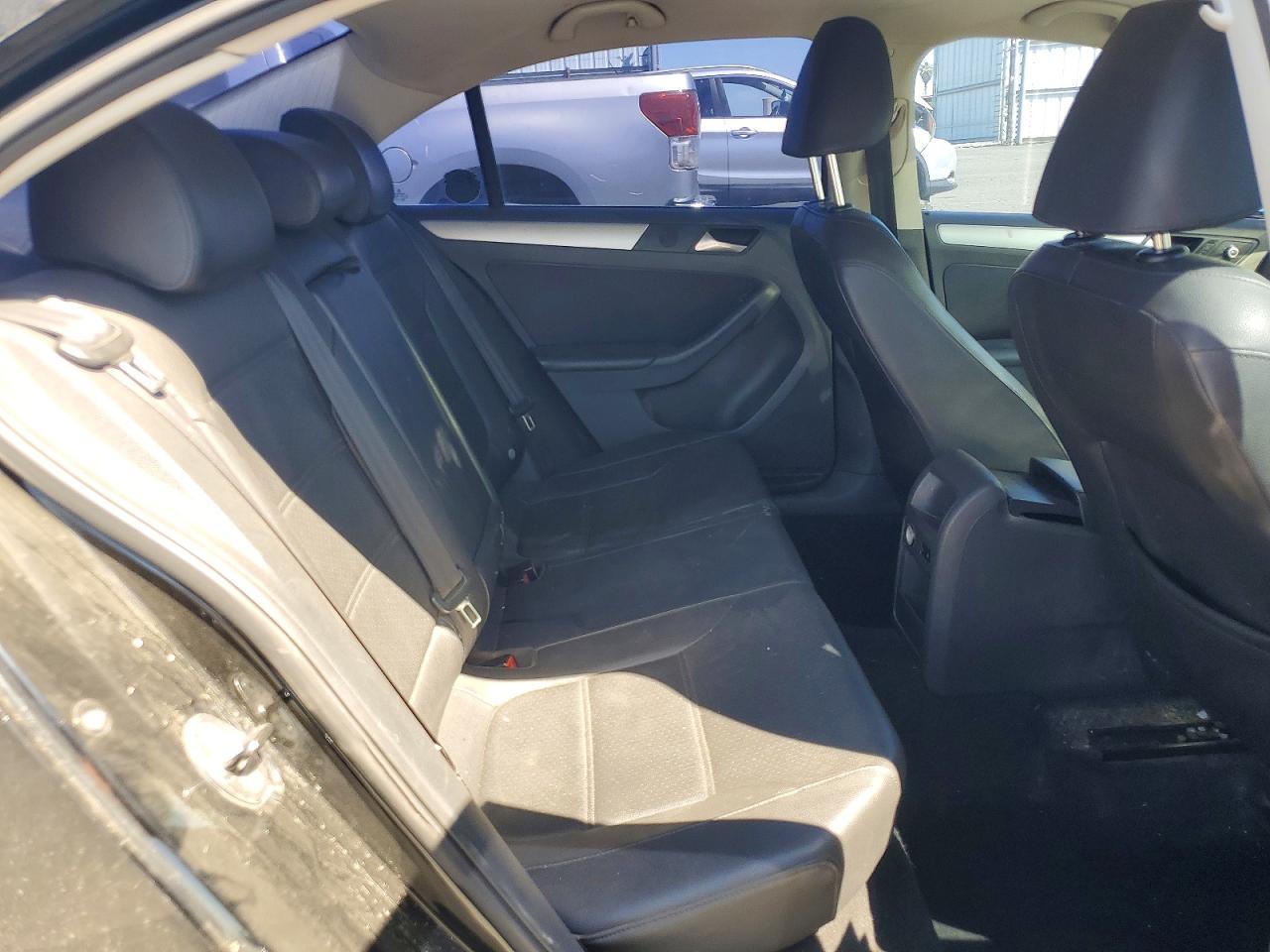 2013 VOLKSWAGEN JETTA