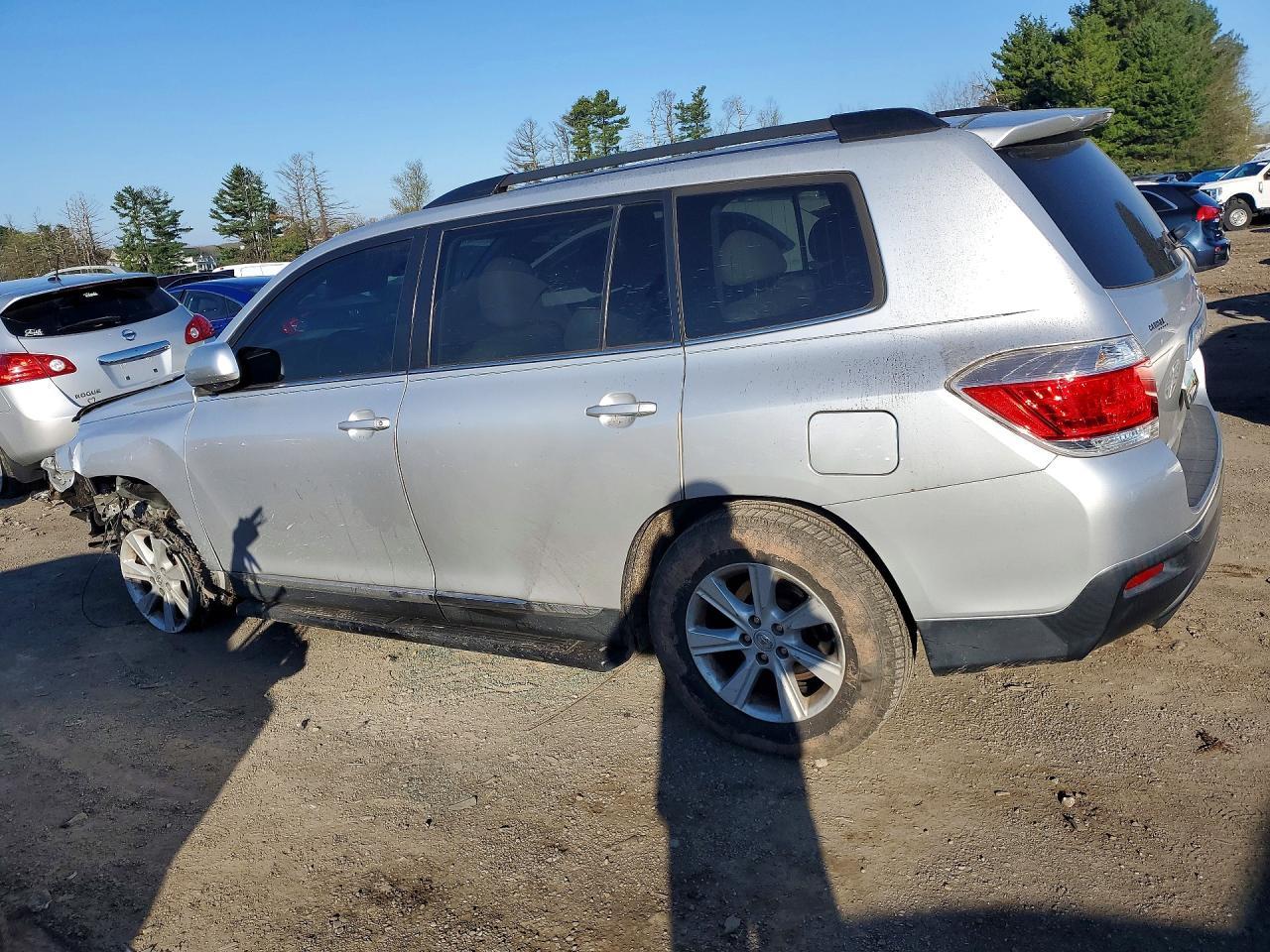 2013 TOYOTA HIGHLANDER