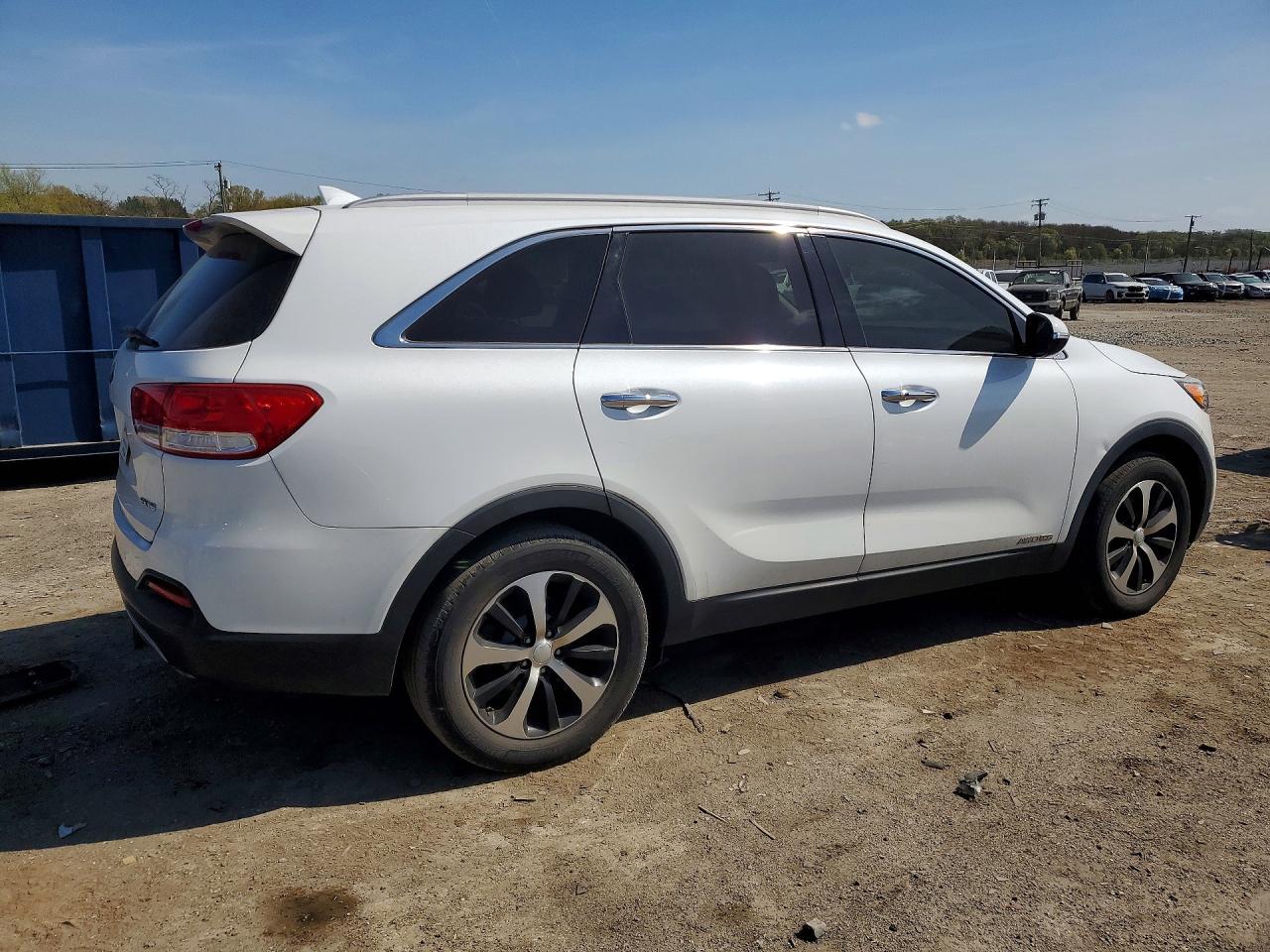 2017 KIA SORENTO