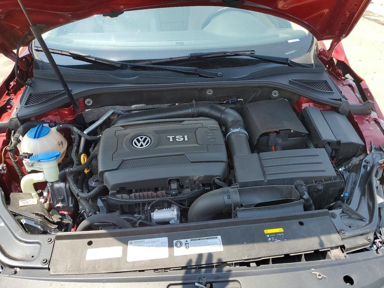 2017 VOLKSWAGEN Passat