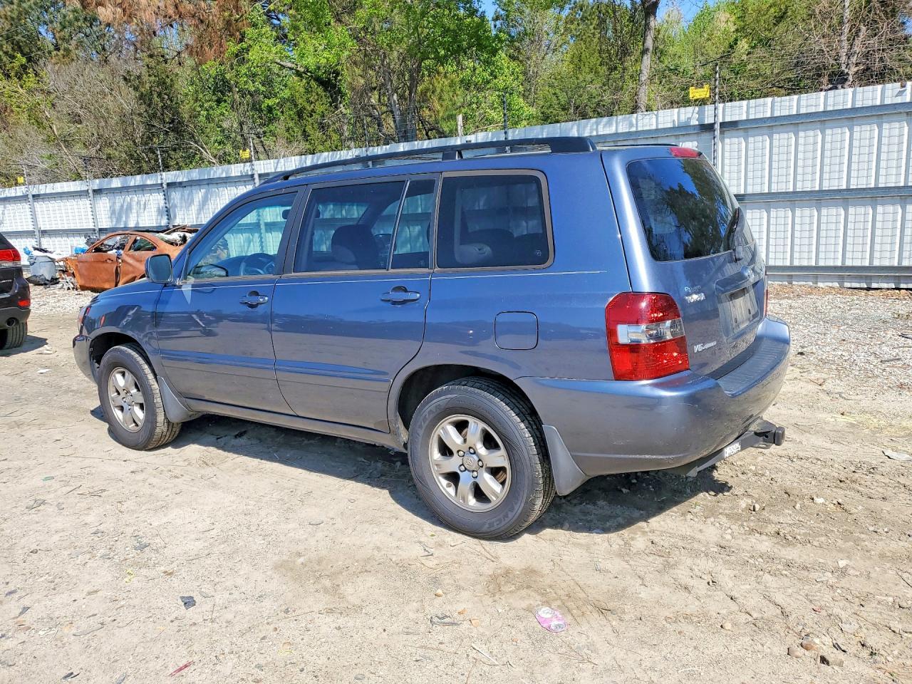 2005 TOYOTA HIGHLANDER