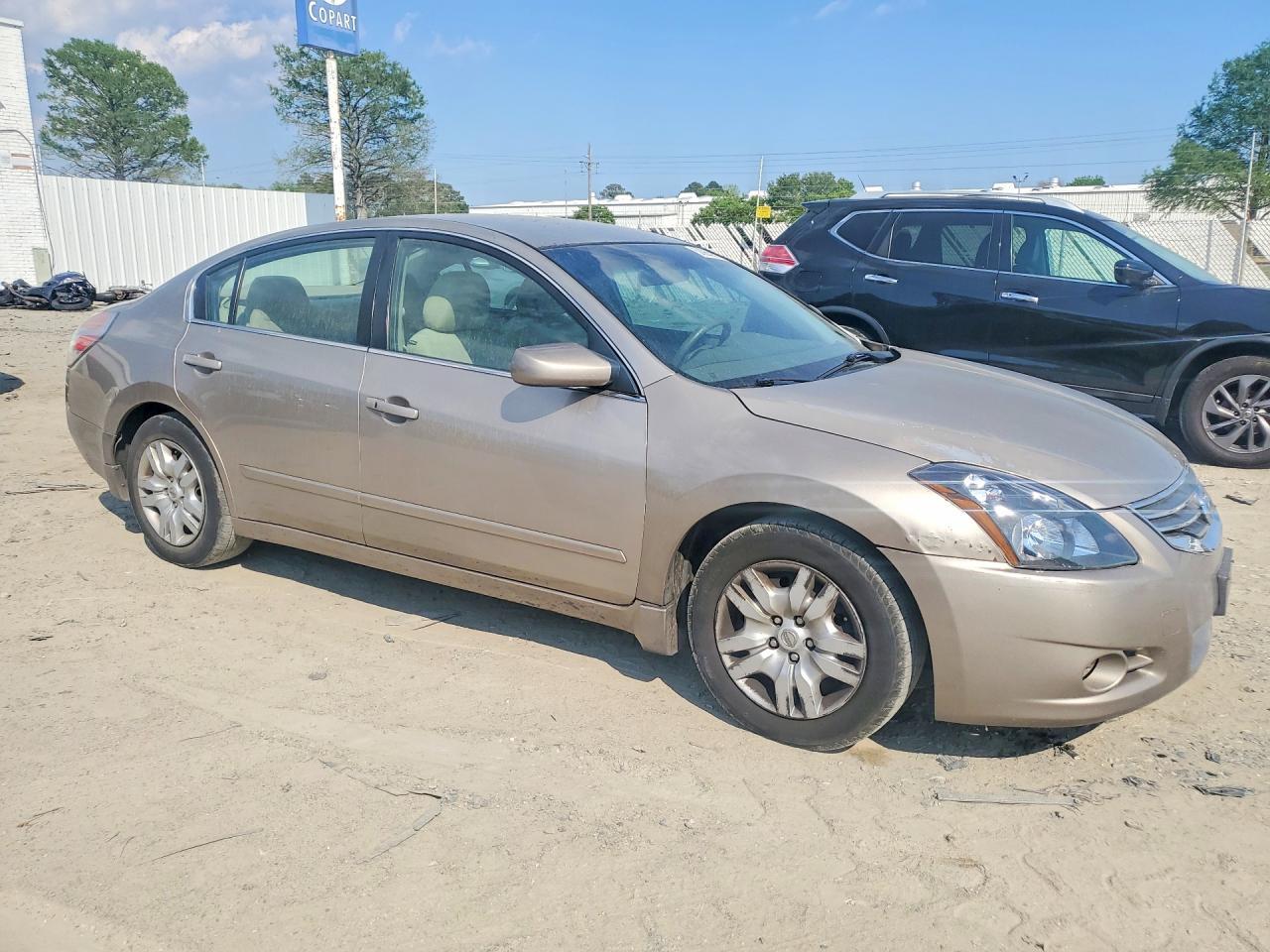 2012 NISSAN ALTIMA