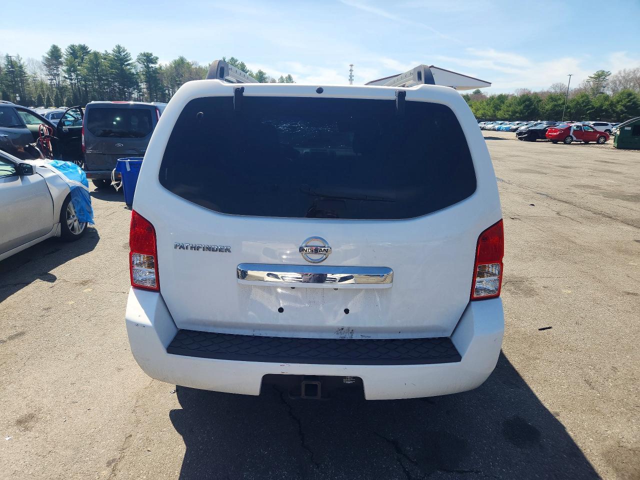 2012 NISSAN PATHFINDER