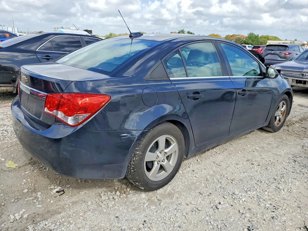 2015 CHEVROLET CRUZE