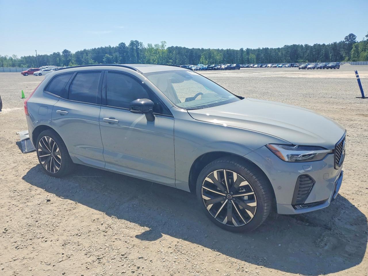 2026 VOLVO XC60