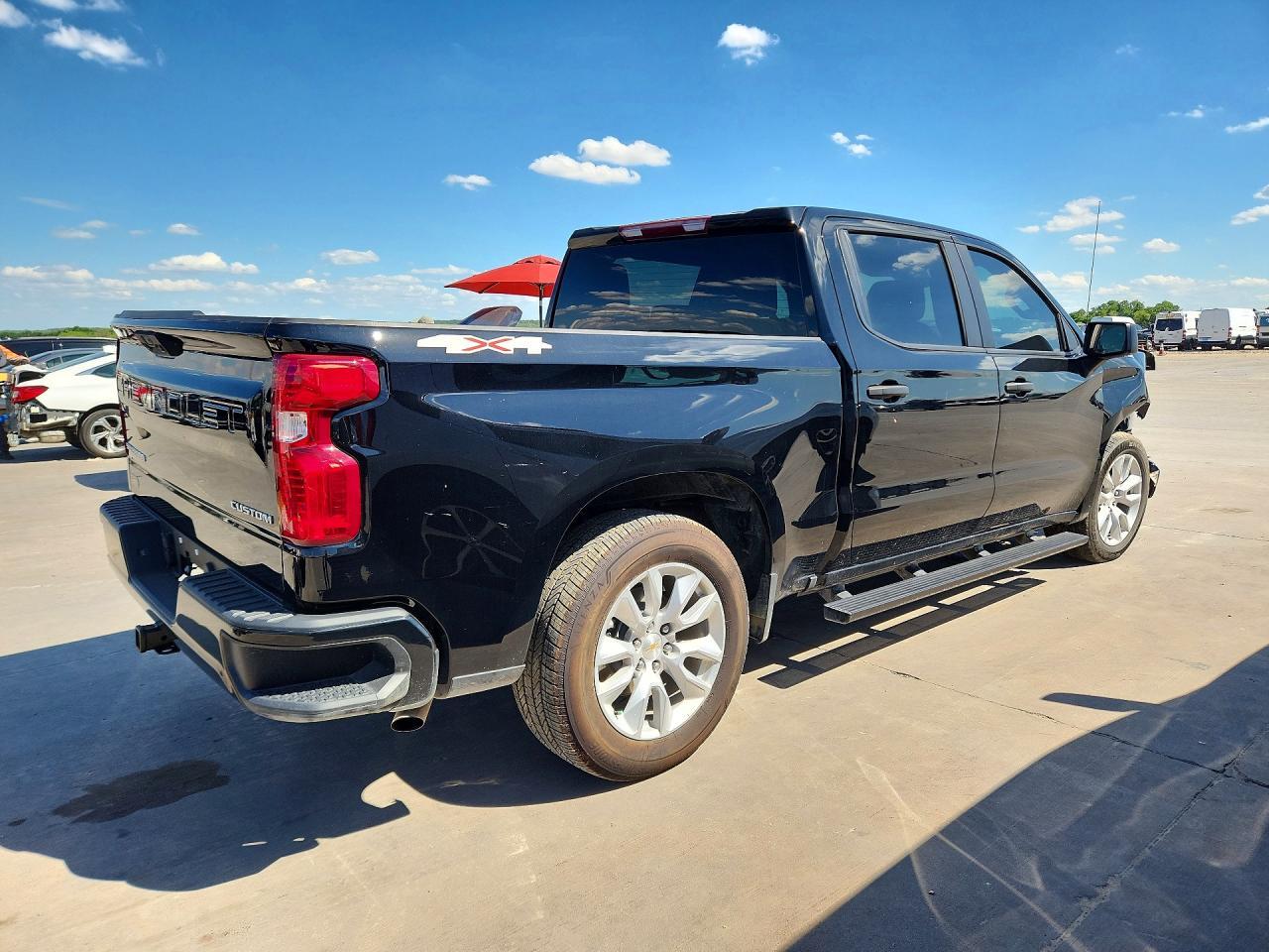 2025 CHEVROLET Silverado
