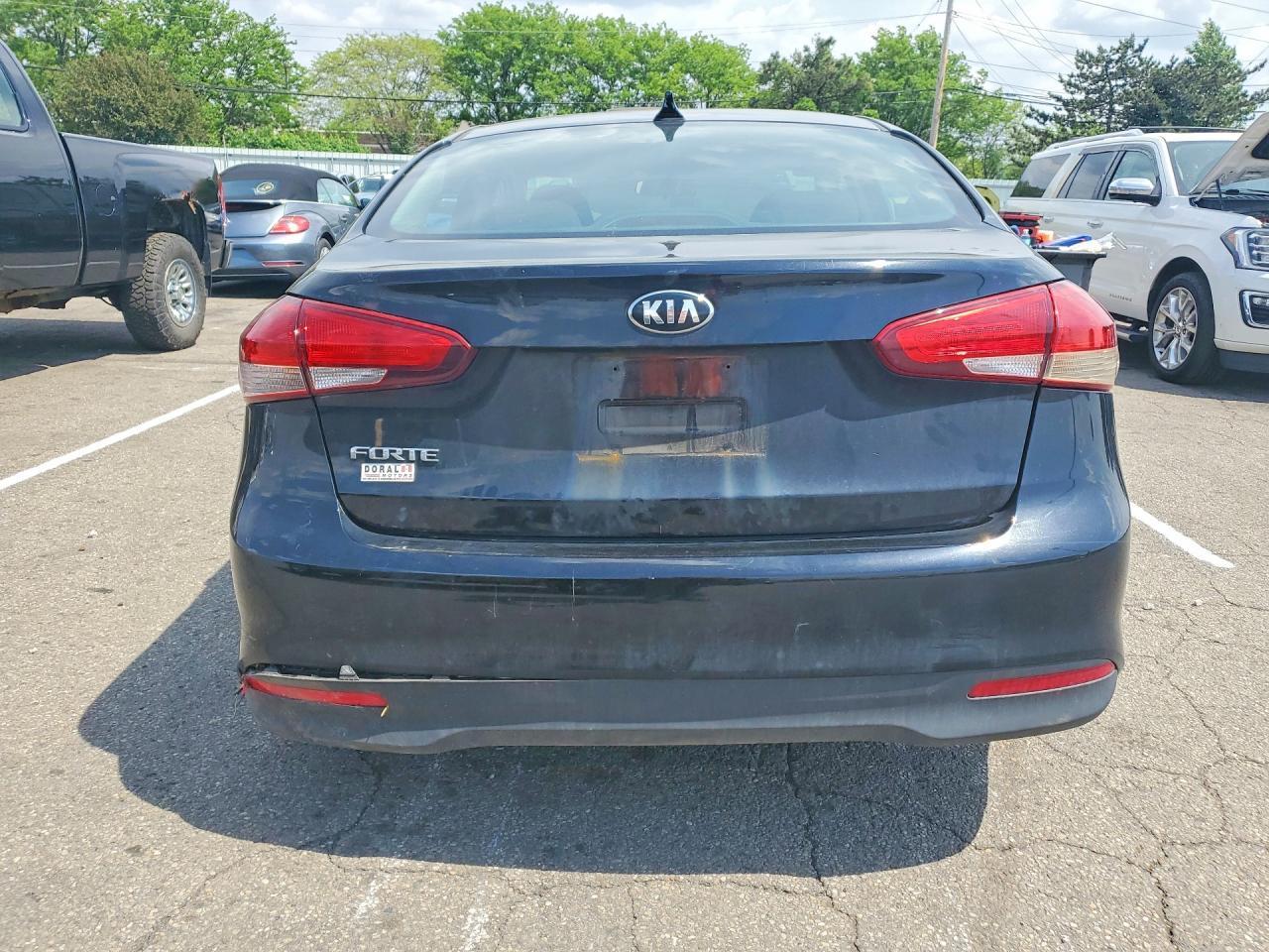 2018 KIA FORTE