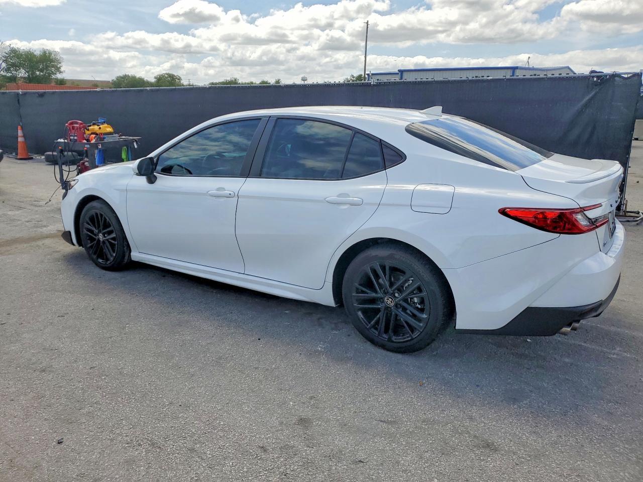 2025 TOYOTA CAMRY