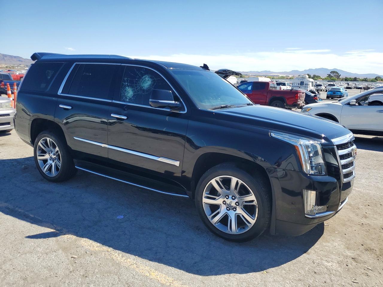 2017 CADILLAC ESCALADE