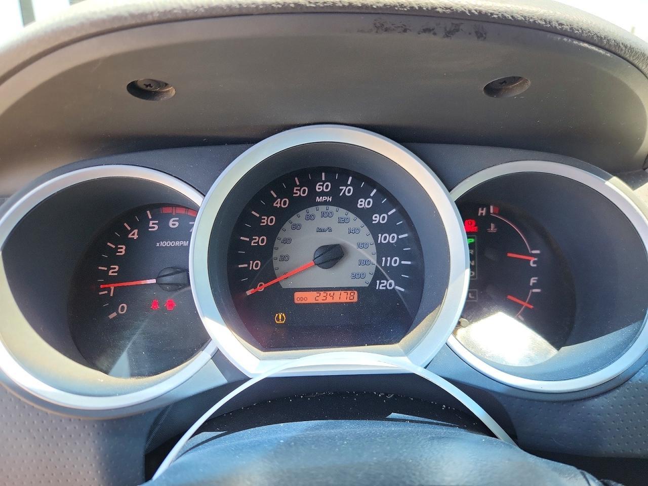 2006 TOYOTA TACOMA