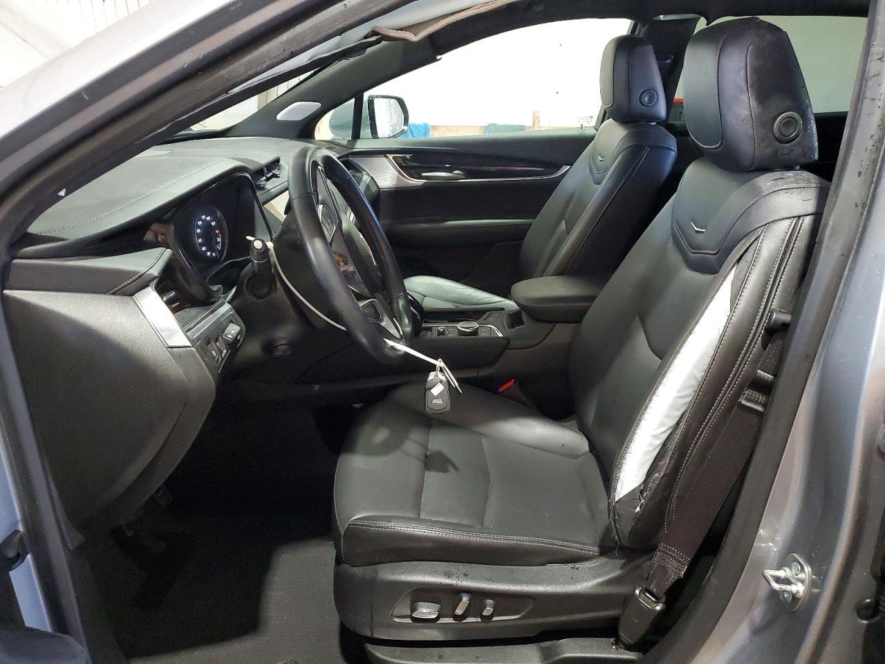 2025 CADILLAC XT5