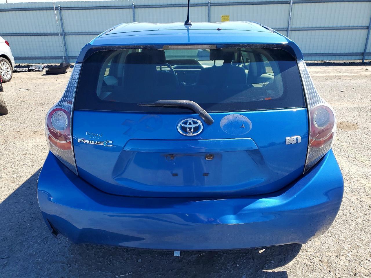 2012 TOYOTA Prius c