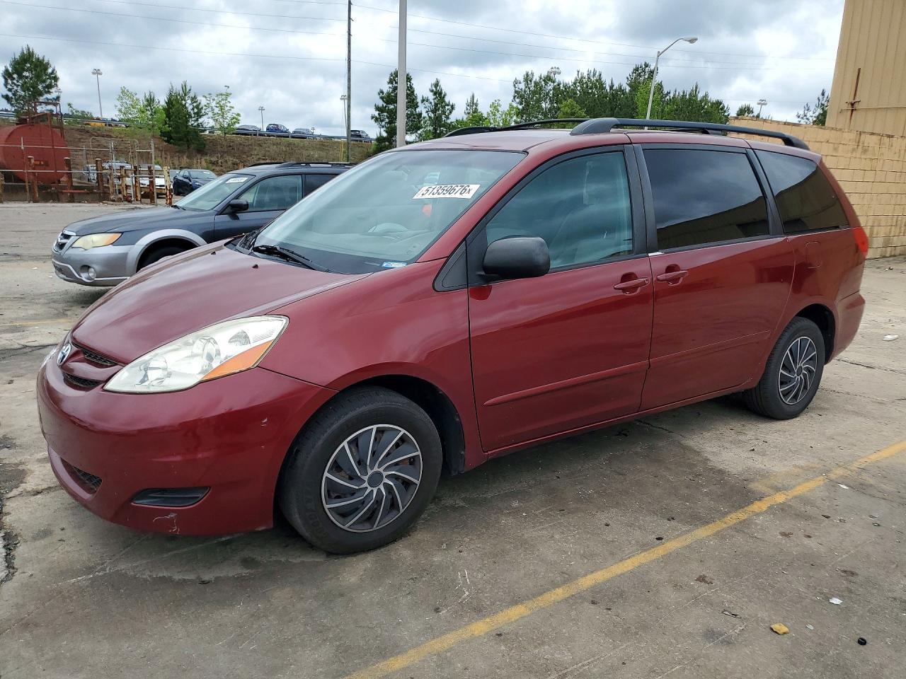 2010 TOYOTA SIENNA