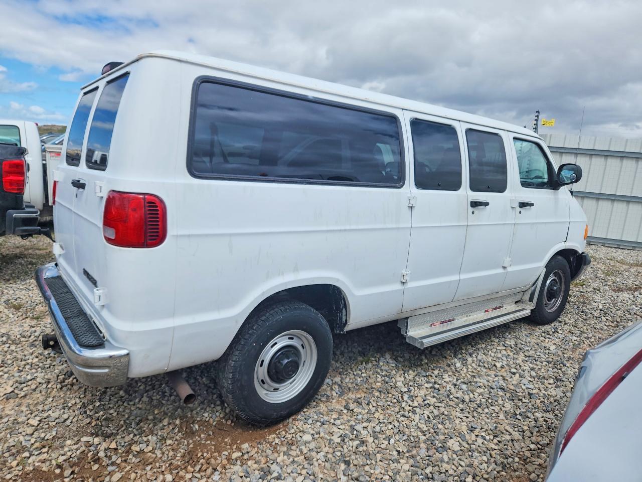 1998 DODGE Ram Wagon